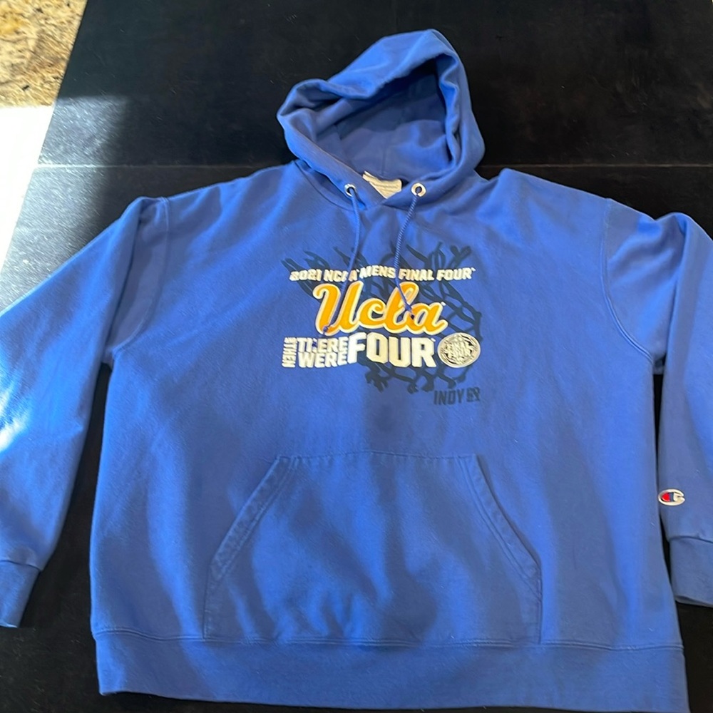 Champion 2021 NCAA Final Four hooded sweatshirt, royal blue, size XL